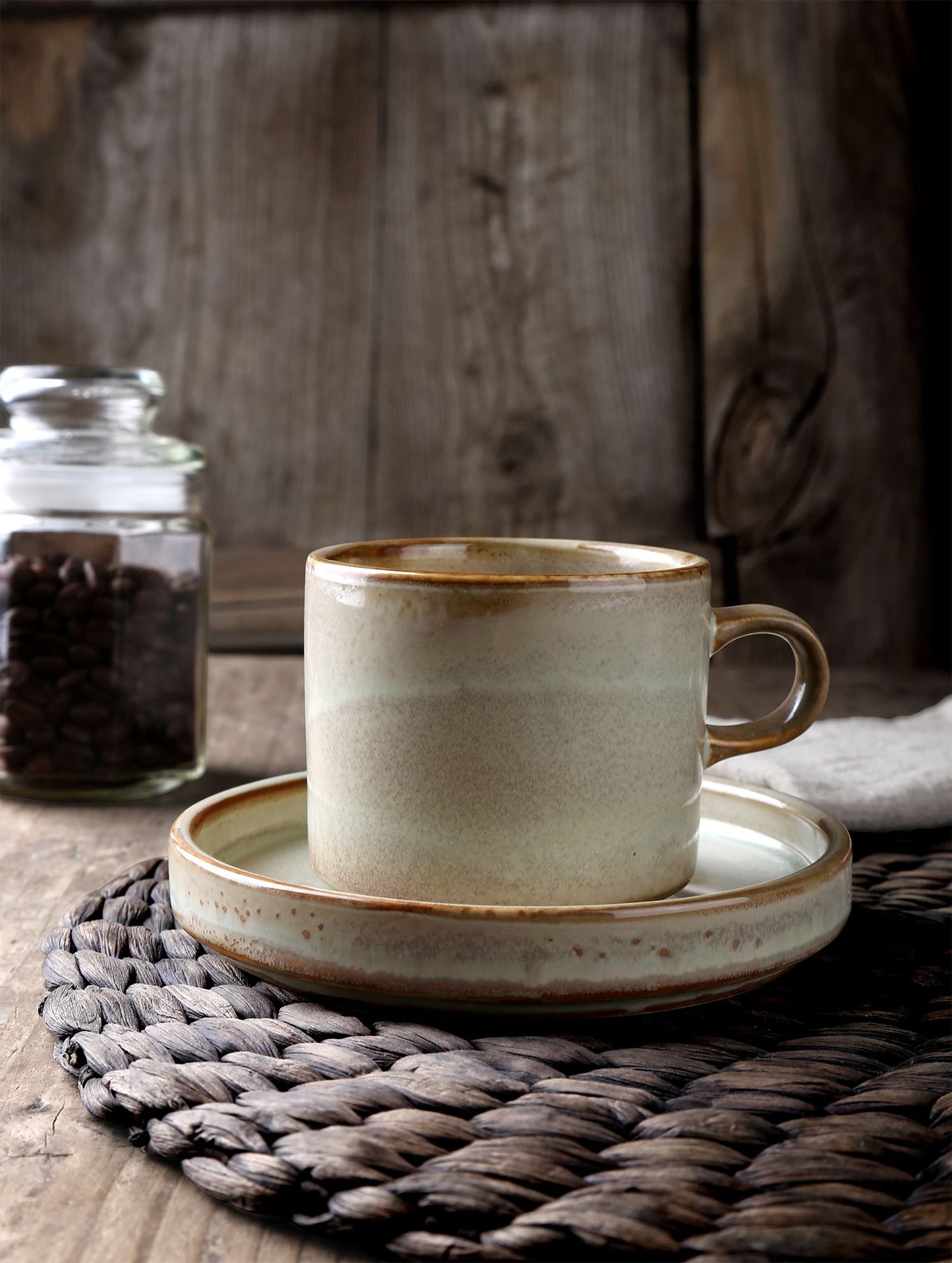 Taza con plato de cerámica "Tenca"
