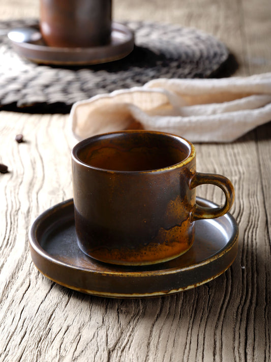 Taza con plato de cerámica "Peuco"